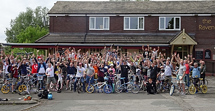 145 BMX riders pose at The Raven Inn (1)