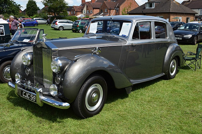 transport rally - 1954 Rolls-Royce Silver Dawn