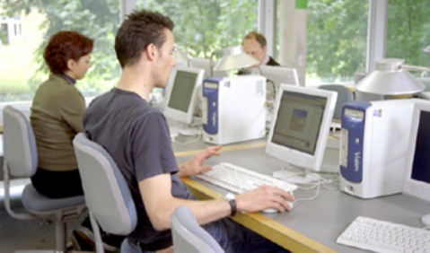 computer users (pic by JISC)