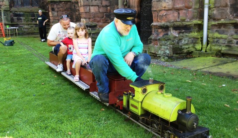 narrow gauge railway, Nantwich Methodist Church