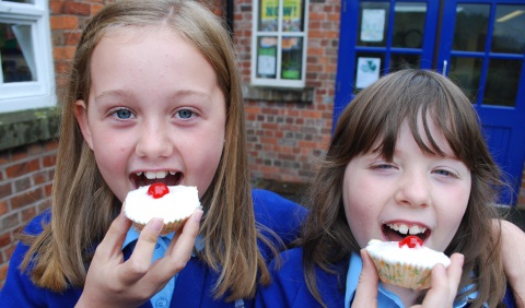 Sound Primary youngsters enjoy tasty treats