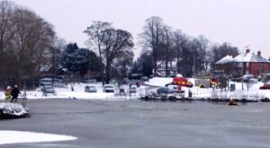 Nantwich Lake swan incident 1