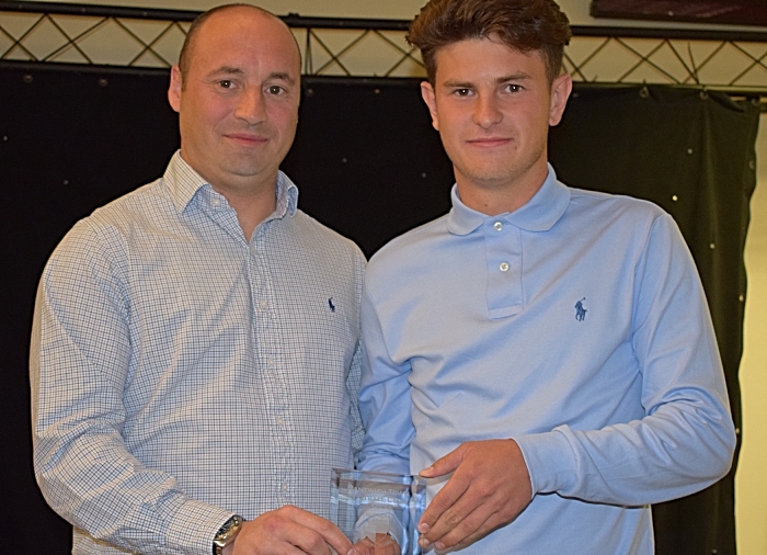 2018-19 Player of the Year - Chris Dodgson from Kindertons presents the award to Jamie Morgan (1)