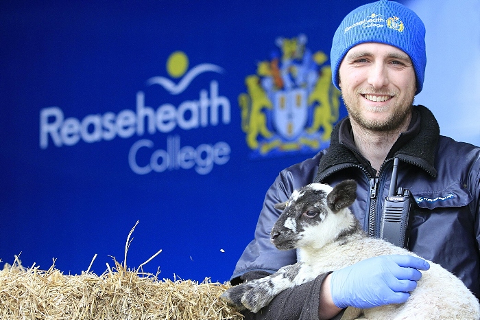 Anthony Baggaley Shepherd - lambing weekends