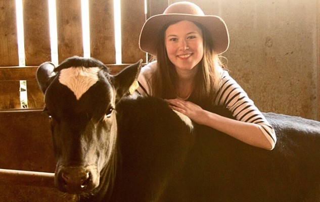 Miss England - Eleanor with cow Rosie-Juno