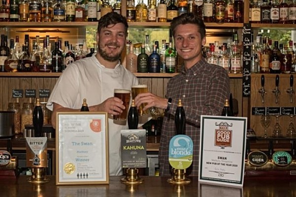 Image of Tom & Matt Good Pub Guide press release 2019 (1)