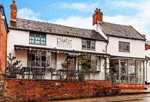 Piste wine bar owners in Tarporley sell off Sandbach venue