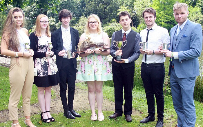 AN MAN L3 Ext Dip Animal Management award winners Eleanor Dawson, Louise Rushton, Jamie Tyghe, Daisy Barnwell,Matthew (Matt) C