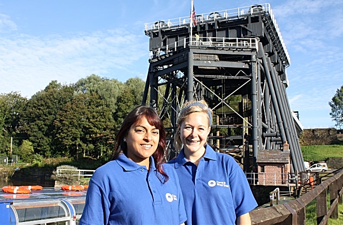 Active Waterways Cheshire Anika and Emma LR (1)