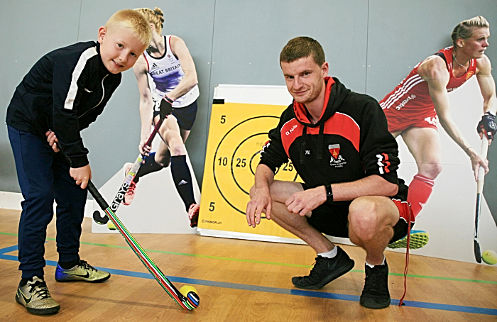 Archie Jennings, 8 yrs, Nathan Watson Crewe Vagrants Hockey Club (1)