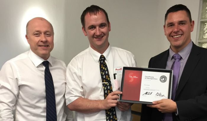 Audi Spirit, award for sales advisor John Bull