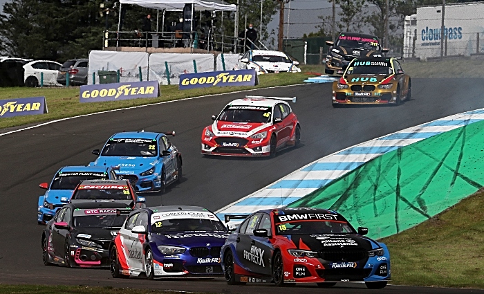 BTCC at Knockhill