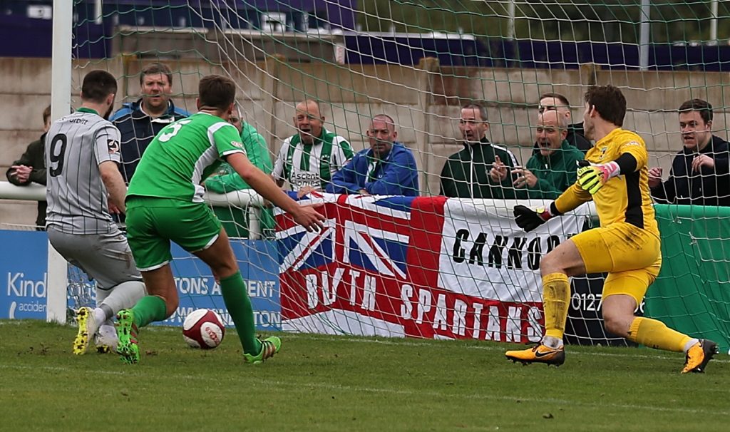 Blyth Spartans third goal - Bradley Fewster steers it home from two yards (1)