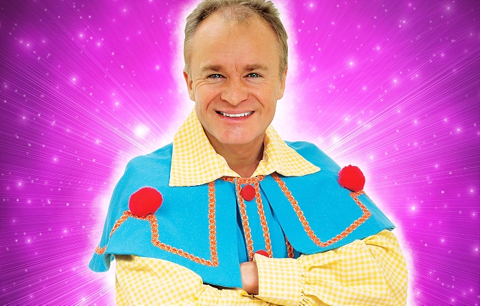 Bobby Davro - panto