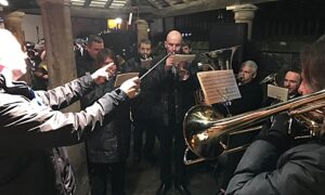 Villagers enjoy Audlem “Carols on the Square” event