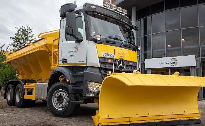 gritting - Cheshire East Gritter - winter gritting