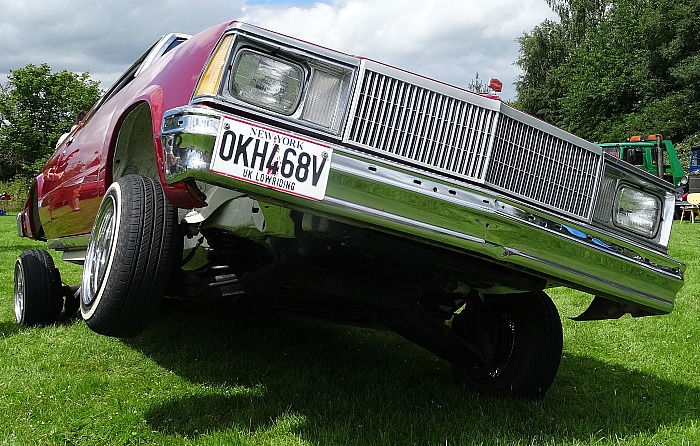 Chevrolet El Camino lowrider - vintage car rally