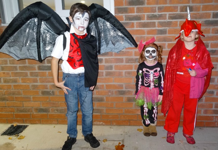 Children’s best fancy dress competition – l-r - Lewis Rossiter - Megan Bone - Ellie-May Baxter (1)