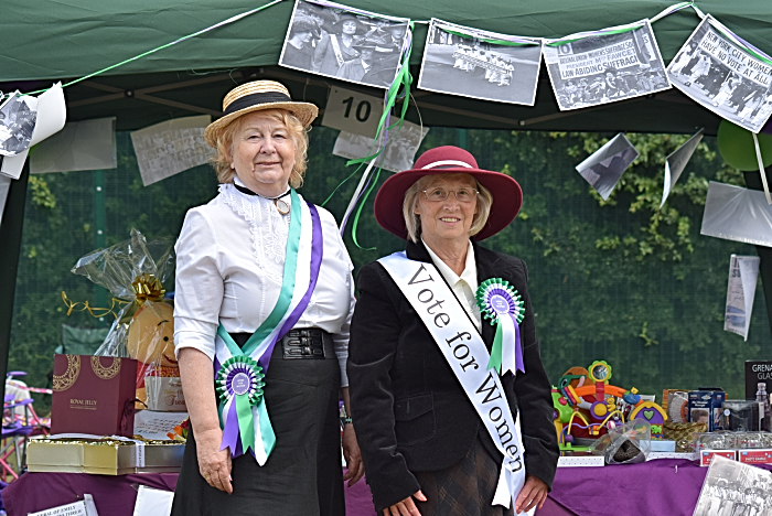 Dee-Sign British Sign Language choir stall - Suffragette costumes