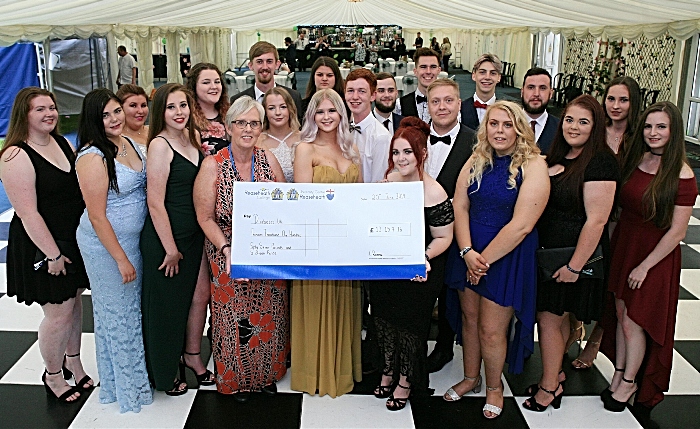 Diabetes UK cheque handover Karen Gardner, Luci Newall, Chelsey Rowntree, Student Association members (1)