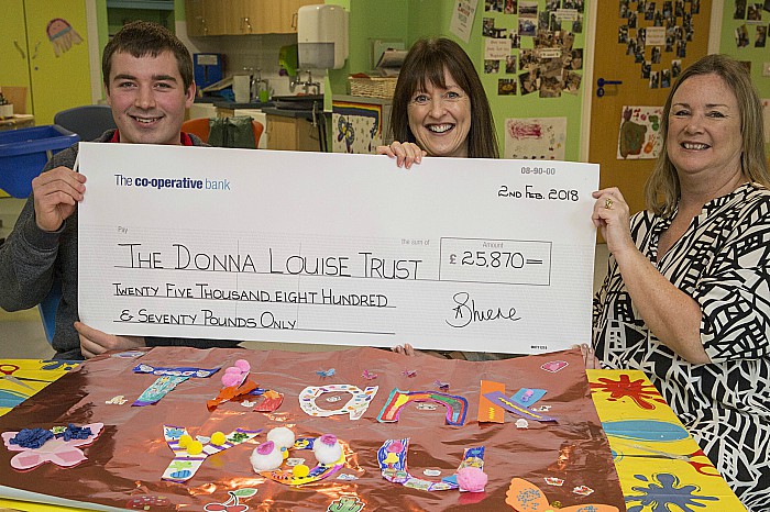 Donna Louise Cheque Presentation 03021803