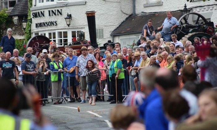 Fig Pie Wakes - Hundreds watch Wybunbury Fig Pie Wakes