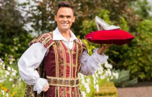 Gareth Gates launches Lyceum panto ‘Cinderella’ at Bridgemere