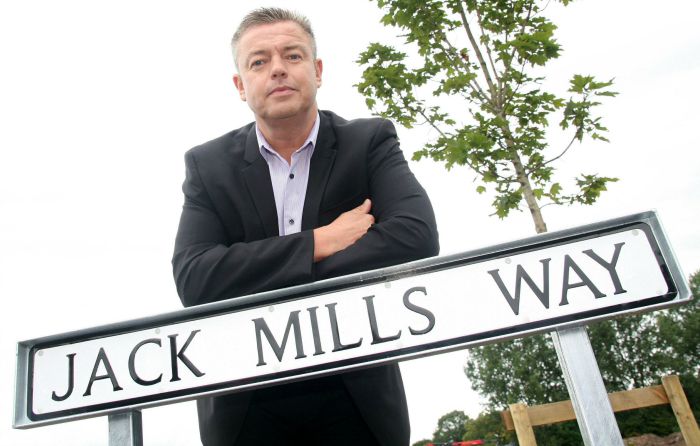 Jack Mills Way unveiled in Shavington by grandson Ian Mills