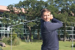 Wistaston teenager lands top US golf scholarship