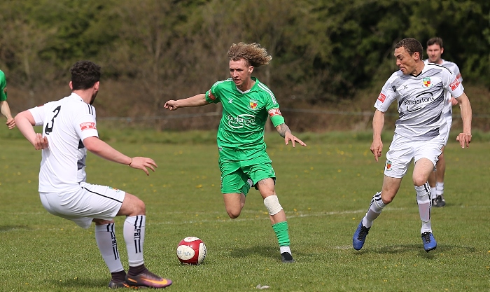 Luke Walsh on the ball (1)