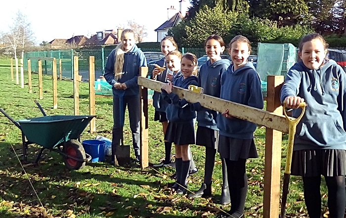 garden - Millfields pupils pic 2