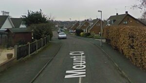 Fatal fire in Mount Close in Nantwich -  Google Street View