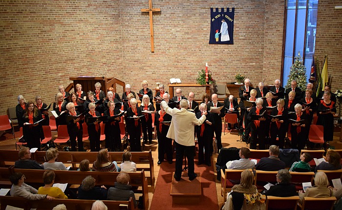 Carol - Musical Director Phil Houghton conducts The Wistaston Singers (1)