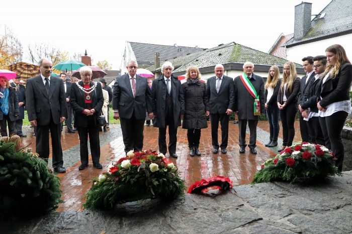 Nantwich Mayor (second fron left) in Raunheim