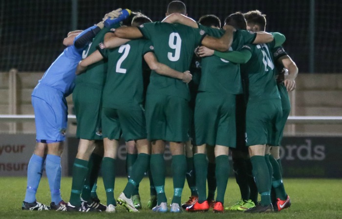 Nantwich Town 1 Stourbridge 0 team hug before kick off