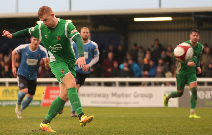 Nantwich Town penalty - Danny Glover shoots over the bar (3) (1)