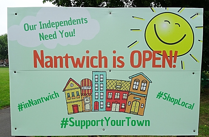 retailers -Nantwich is OPEN sign welcomes shoppers to the town (1)