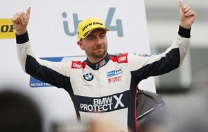 Tarporley BTCC star Tom Oliphant stays with BMW for 2020 season