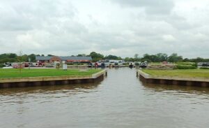 Overwater Marina near Nantwich launches Elephant Bikes!