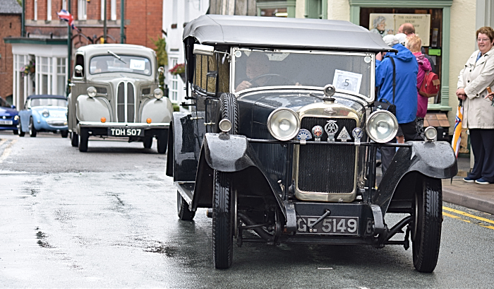 Parade of vehicles at Audlem (1)