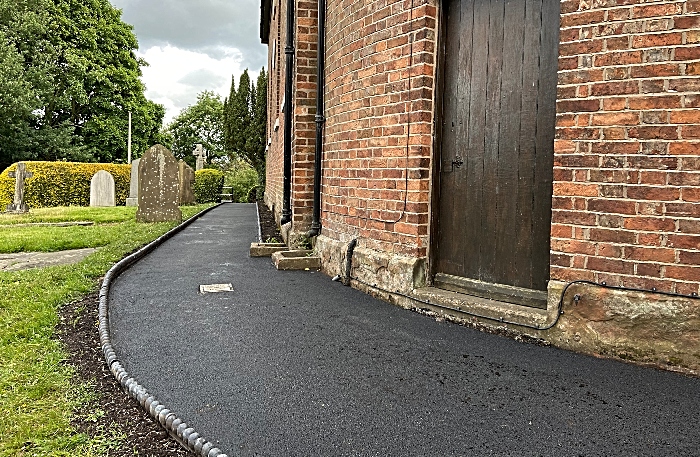 Path to Wistaston & Rope War Memorial (1)