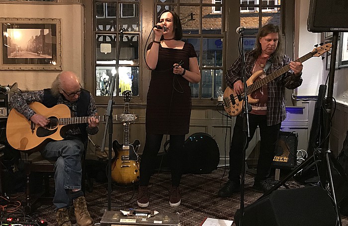 Pete Latham and Jen Ogle perform at The Crown Hotel Bar