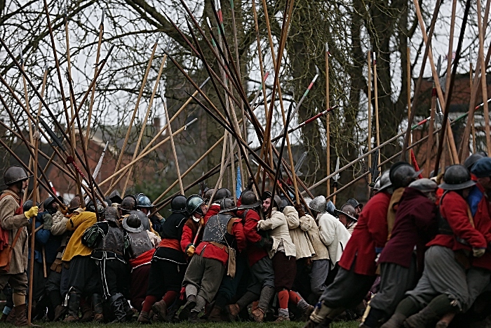 Pikemen engage during the battle (1)