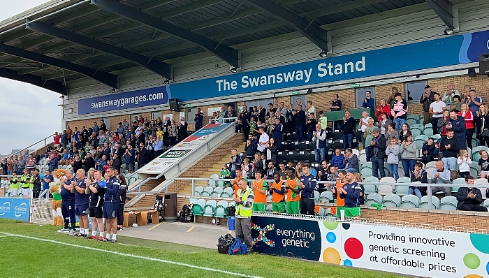 Pre-match - A minutes respectful applause for James 'Pat' Smith (1)