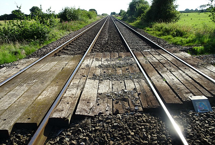 Railway crossing at Nantwich (1)