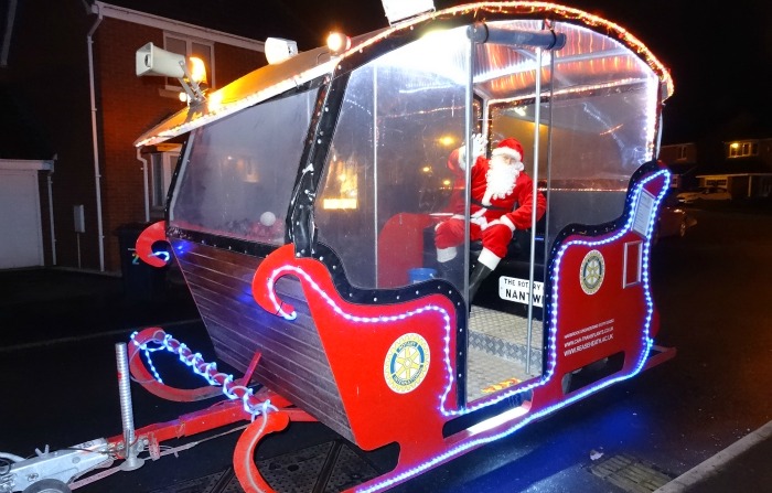 Rotary Club of Nantwich - Santa's float