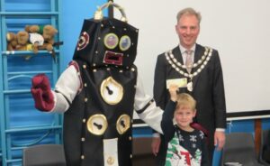 Nantwich councillors use budgets for pupils to watch Rusty Robot show