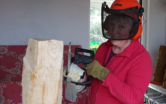 Sandie Wilson prepares to work on a new sculpture (1)