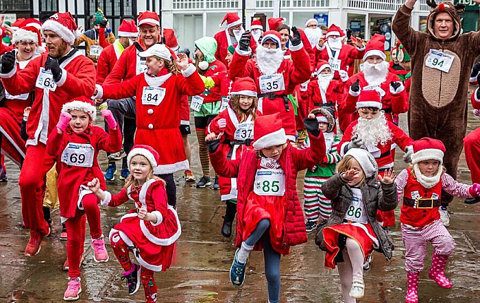 Santa Dash Nantwich, Hope House Hospice 5