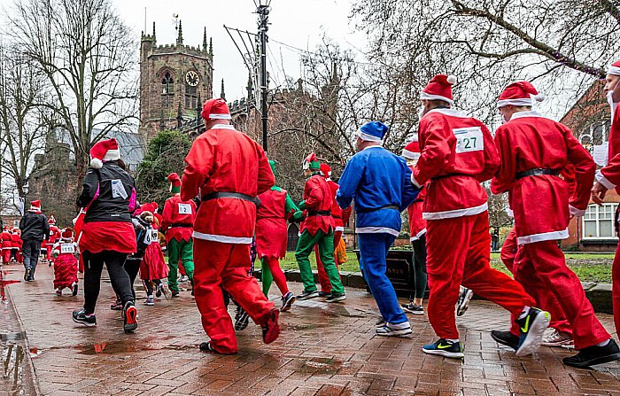 Santa Dash Nantwich, Hope House Hospice 8